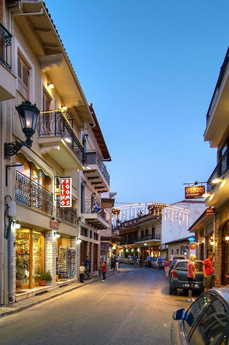 Отель Pitho Дельфы Экстерьер фото